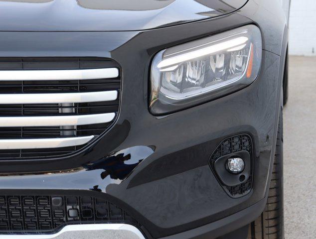 new 2024 Mercedes-Benz GLB 250 car, priced at $46,900
