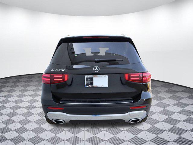 new 2024 Mercedes-Benz GLB 250 car, priced at $46,900