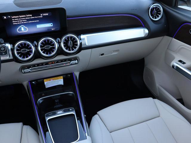 new 2025 Mercedes-Benz GLB 250 car, priced at $52,530