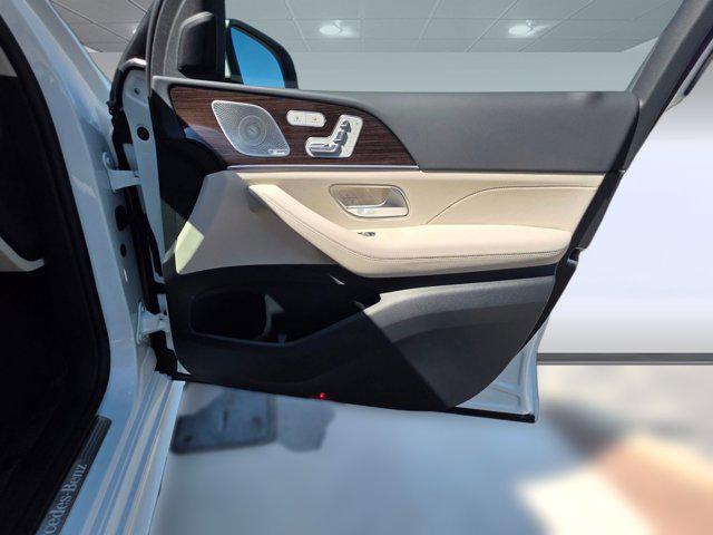 new 2026 Mercedes-Benz GLE 450 car, priced at $85,000