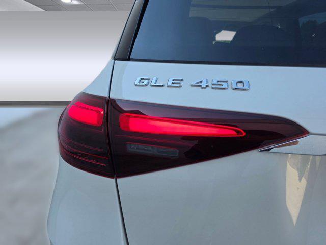 new 2026 Mercedes-Benz GLE 450 car, priced at $85,000