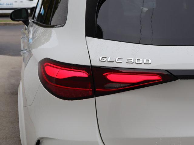 new 2025 Mercedes-Benz GLC 300 car, priced at $61,885