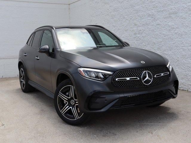 new 2024 Mercedes-Benz GLC 300 car, priced at $63,190