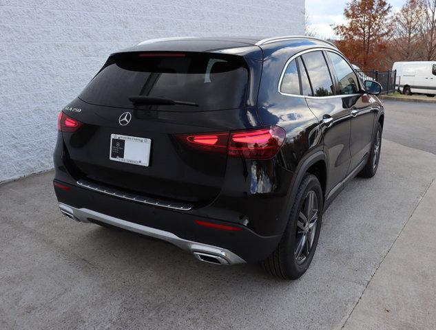 new 2025 Mercedes-Benz GLA 250 car, priced at $48,075