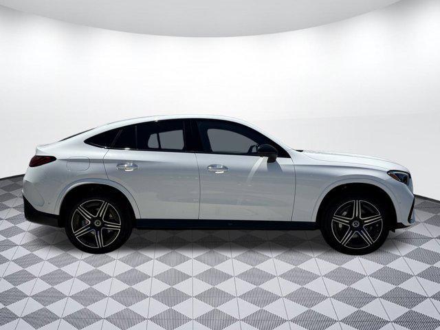 new 2025 Mercedes-Benz GLC 300 car, priced at $70,455