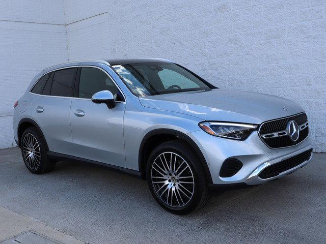 new 2025 Mercedes-Benz GLC 300 car, priced at $60,190