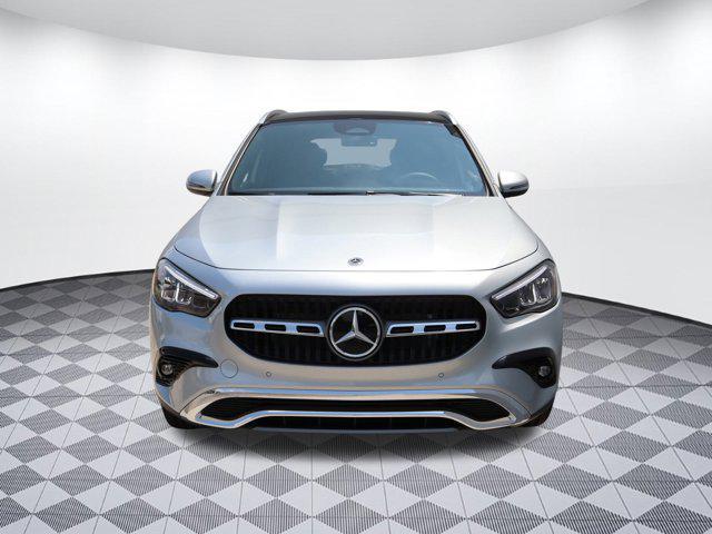 new 2025 Mercedes-Benz GLA 250 car, priced at $43,000