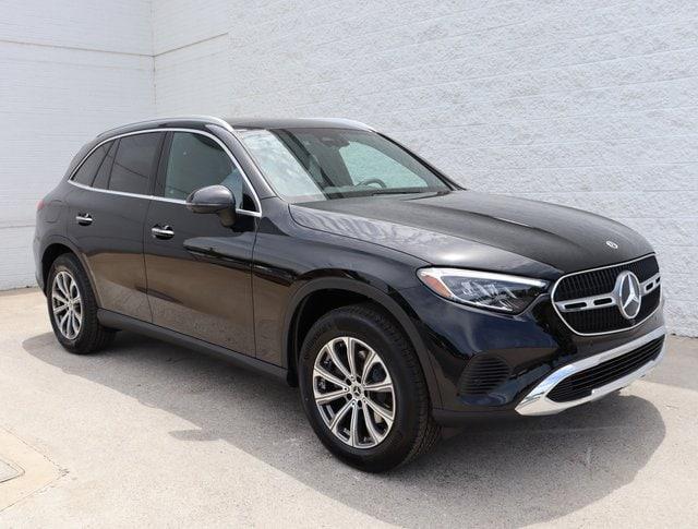 new 2024 Mercedes-Benz GLC 300 car, priced at $55,540