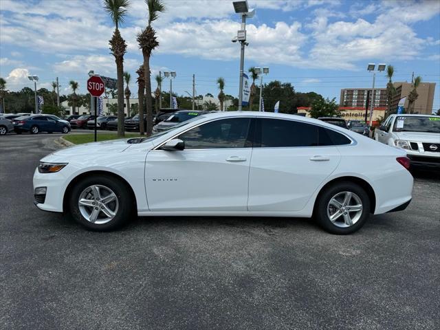 new 2024 Chevrolet Malibu car, priced at $26,195