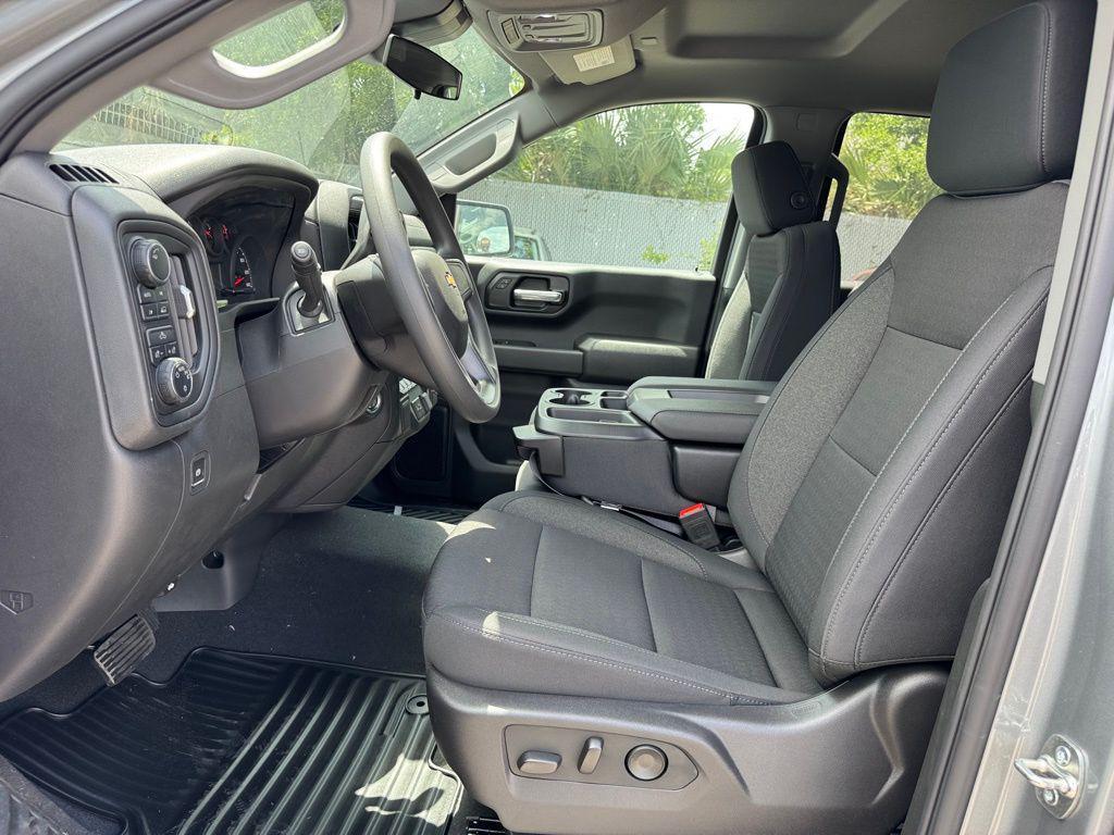 new 2025 Chevrolet Silverado 1500 car, priced at $50,490