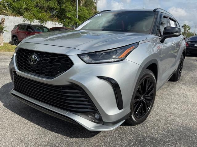 used 2023 Toyota Highlander car, priced at $42,998