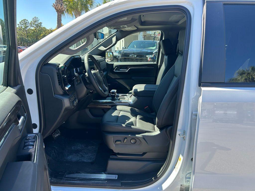 new 2026 Chevrolet Silverado 1500 car, priced at $68,920
