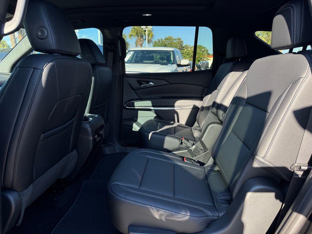 new 2026 Chevrolet Traverse car, priced at $46,720