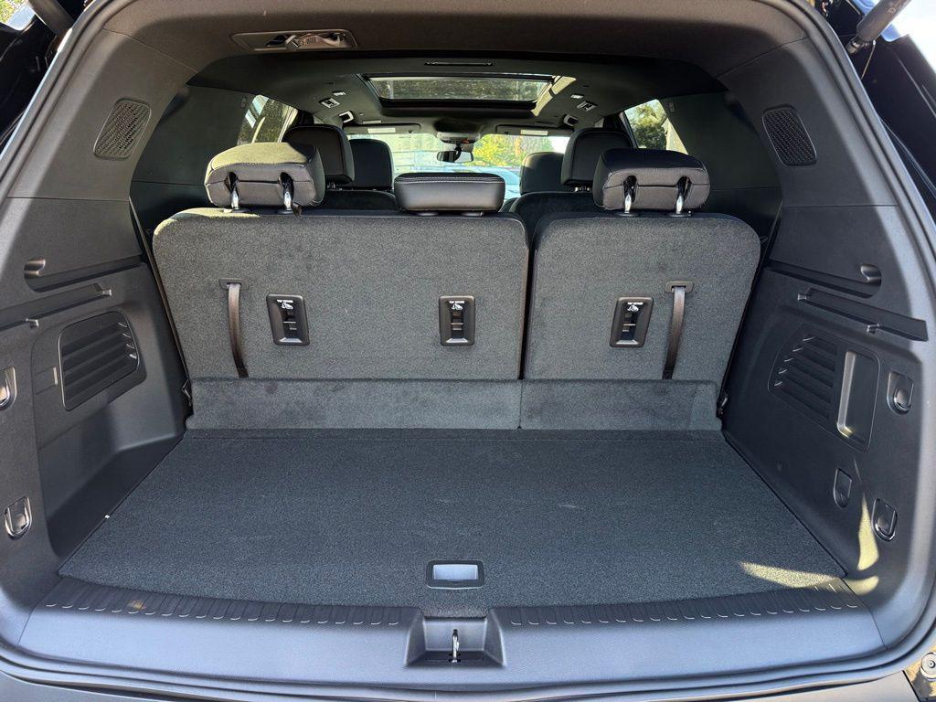 new 2026 Chevrolet Traverse car, priced at $46,720