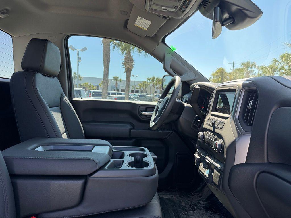 new 2025 Chevrolet Silverado 3500 car, priced at $49,575