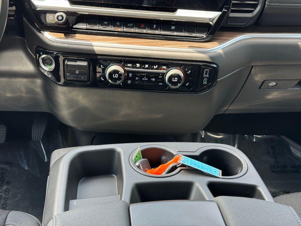new 2025 Chevrolet Silverado 1500 car, priced at $60,100
