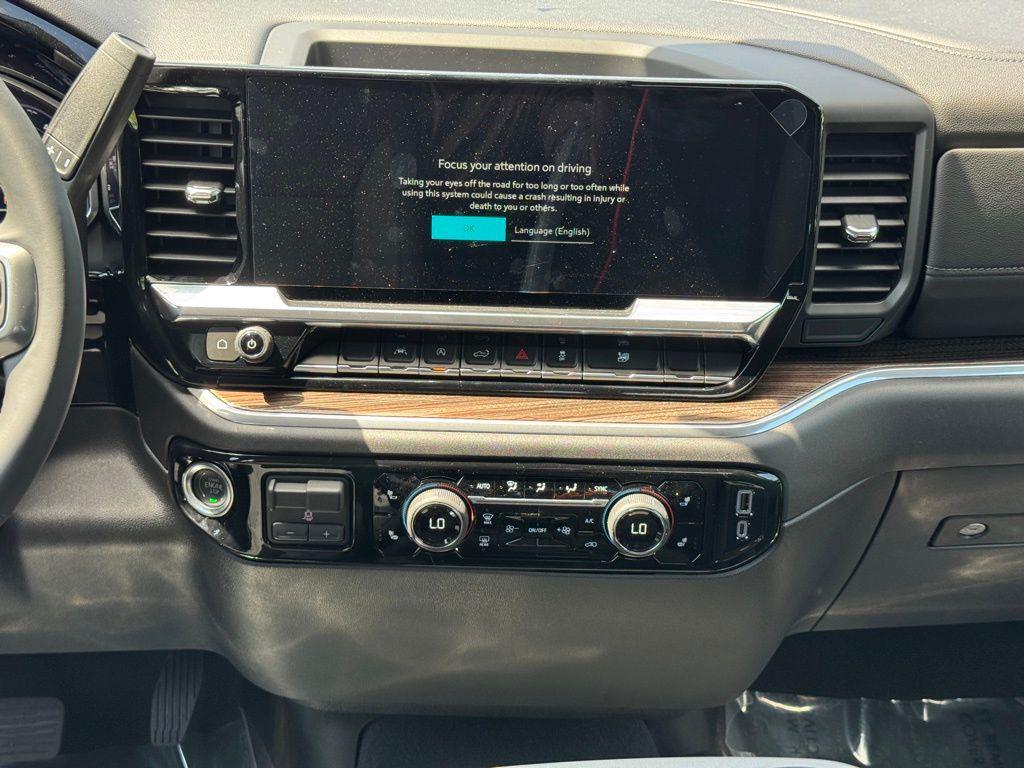 new 2025 Chevrolet Silverado 1500 car, priced at $60,100