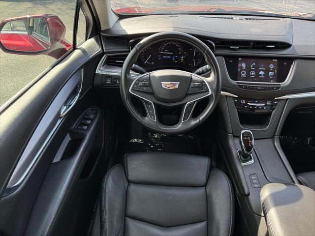 used 2017 Cadillac XT5 car, priced at $15,627