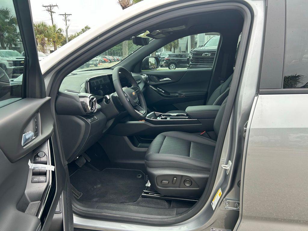 new 2026 Chevrolet Equinox car, priced at $33,985