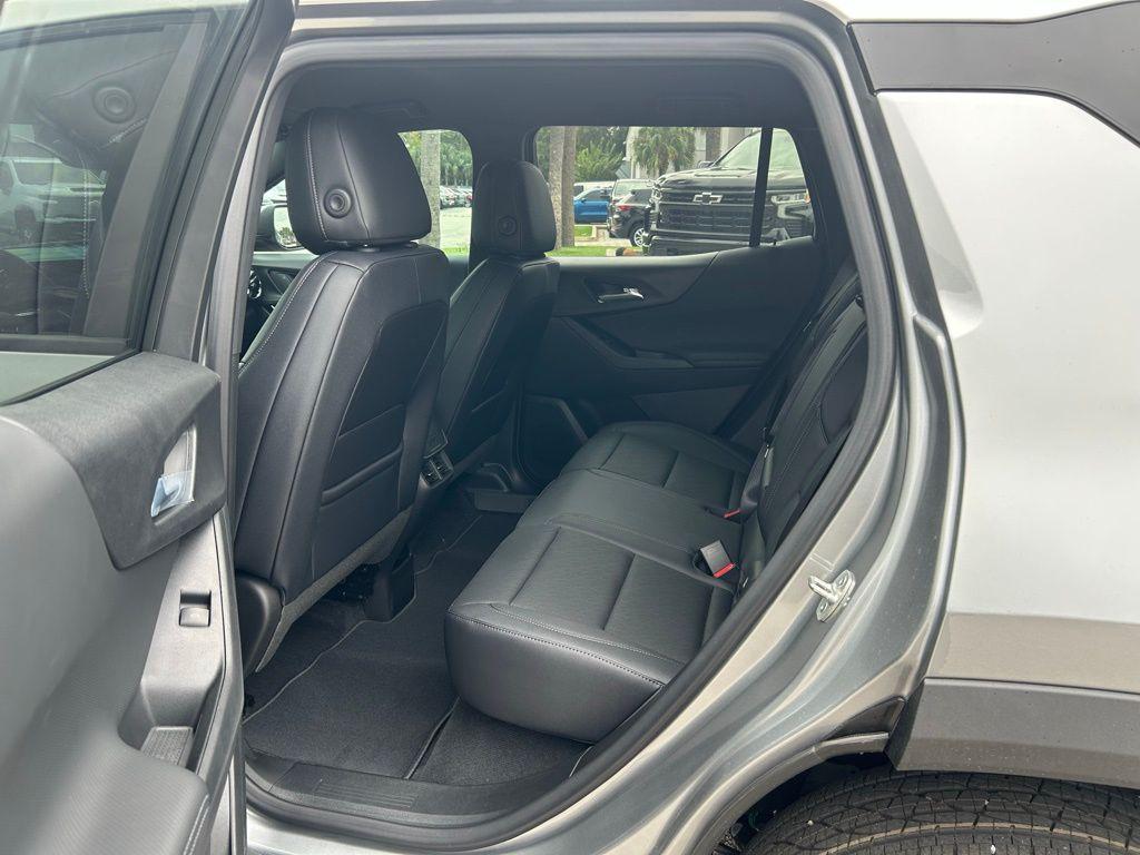 new 2026 Chevrolet Equinox car, priced at $33,985