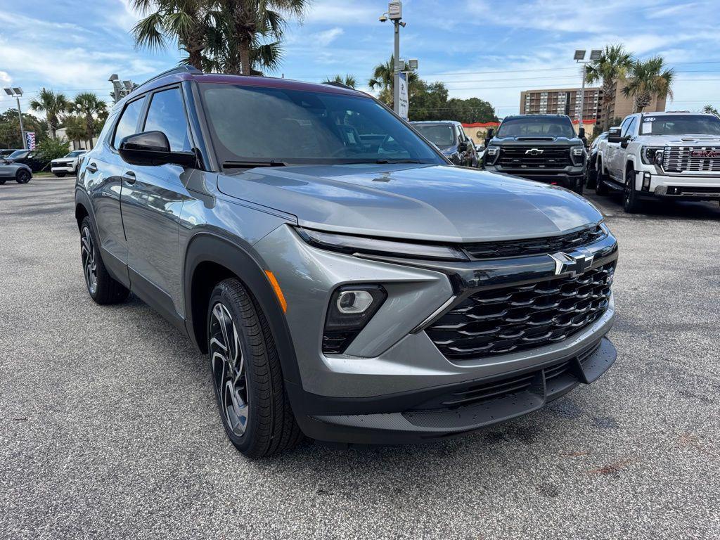new 2025 Chevrolet TrailBlazer car, priced at $32,330