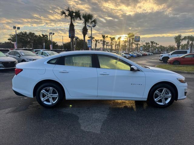 new 2024 Chevrolet Malibu car, priced at $26,195