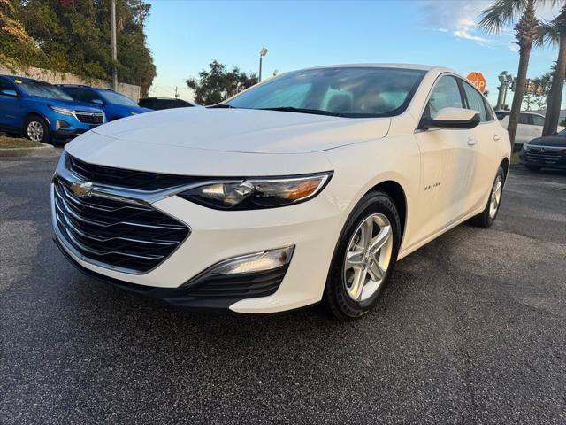 new 2024 Chevrolet Malibu car, priced at $26,195