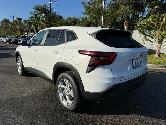 new 2025 Chevrolet Trax car, priced at $22,885