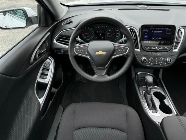 new 2024 Chevrolet Malibu car, priced at $30,445