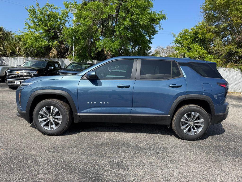 new 2025 Chevrolet Equinox car, priced at $31,995