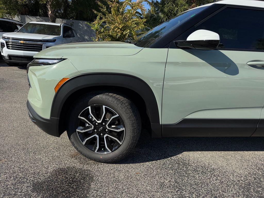 new 2026 Chevrolet TrailBlazer car, priced at $32,875