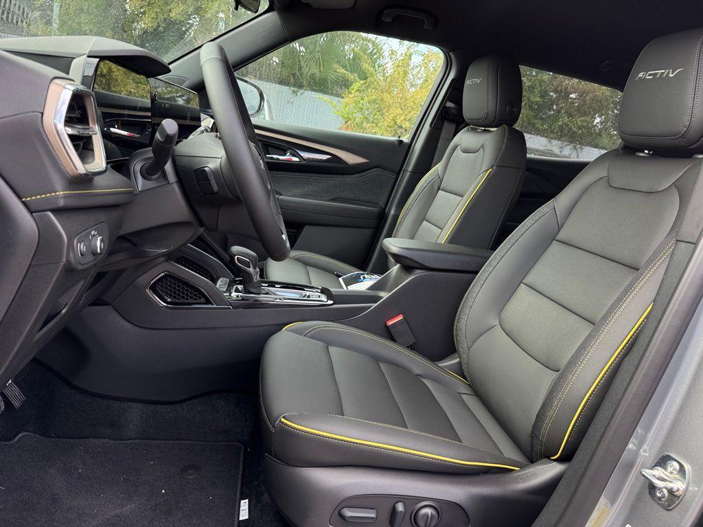 new 2026 Chevrolet TrailBlazer car, priced at $30,030