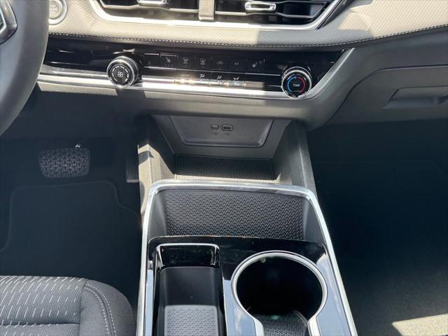 new 2025 Chevrolet Equinox car, priced at $29,995