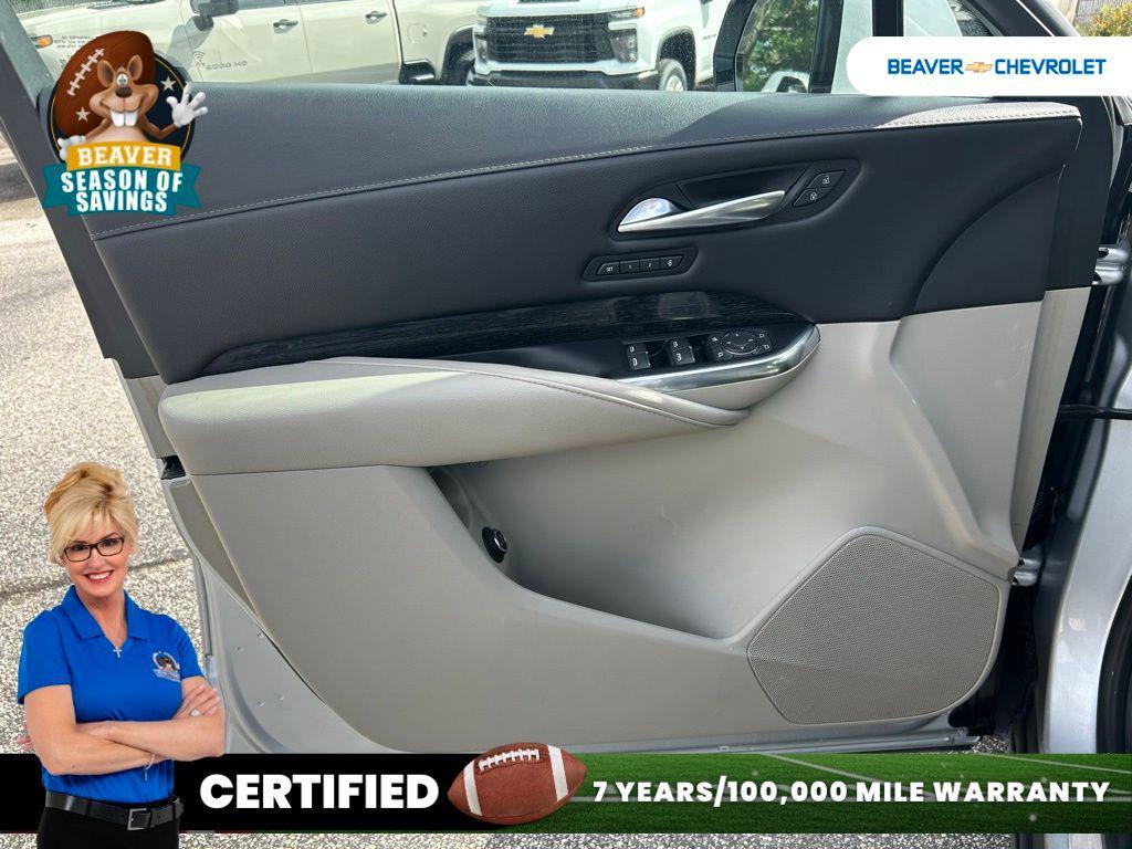 used 2022 Cadillac XT4 car, priced at $24,821