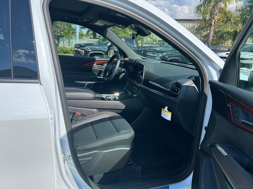 new 2026 Chevrolet Traverse car, priced at $54,980