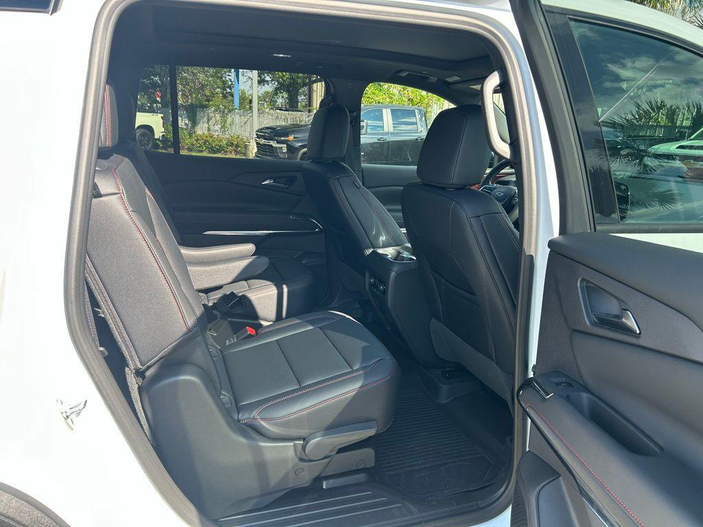 new 2026 Chevrolet Traverse car, priced at $54,980