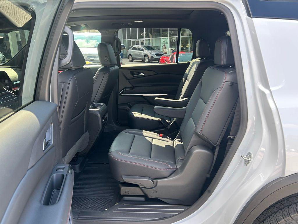 new 2026 Chevrolet Traverse car, priced at $54,980