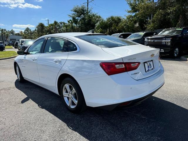 new 2025 Chevrolet Malibu car, priced at $26,995