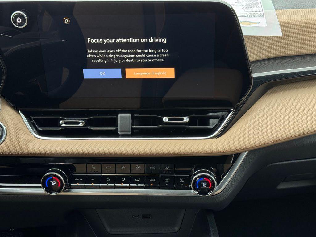 new 2026 Chevrolet Equinox car, priced at $36,395