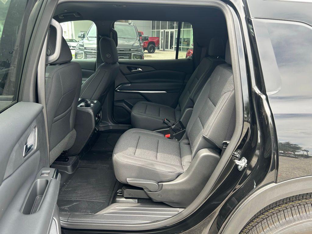 new 2025 Chevrolet Traverse car, priced at $42,945