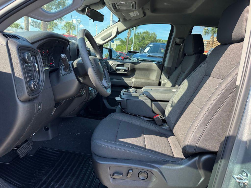 new 2025 Chevrolet Silverado 1500 car, priced at $50,520