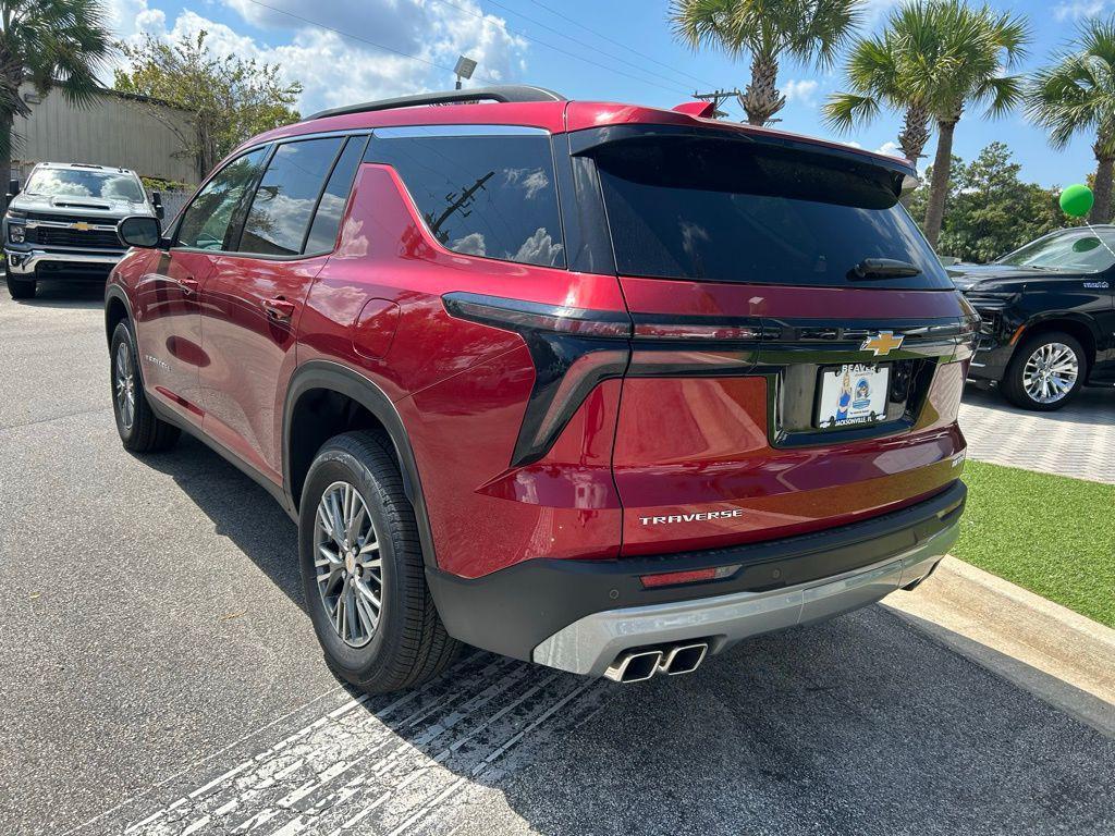 new 2025 Chevrolet Traverse car, priced at $43,190