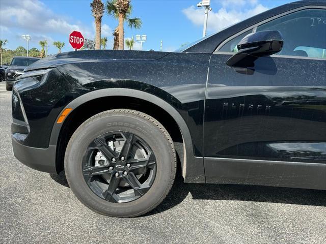 new 2025 Chevrolet Blazer car, priced at $37,590