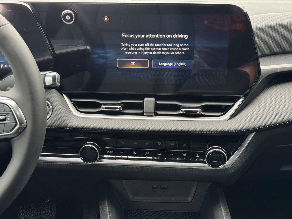 new 2026 Chevrolet Equinox car, priced at $33,985