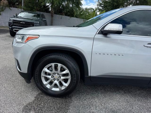 used 2021 Chevrolet Traverse car, priced at $22,710