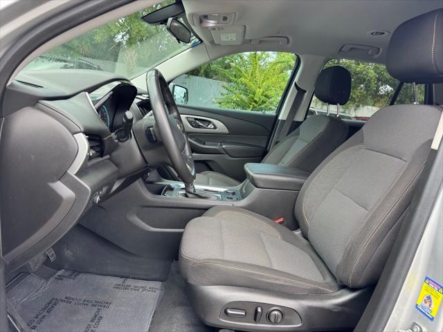 used 2021 Chevrolet Traverse car, priced at $22,710