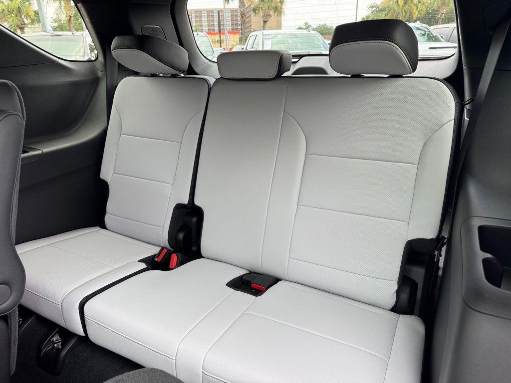 new 2026 Chevrolet Traverse car, priced at $60,990