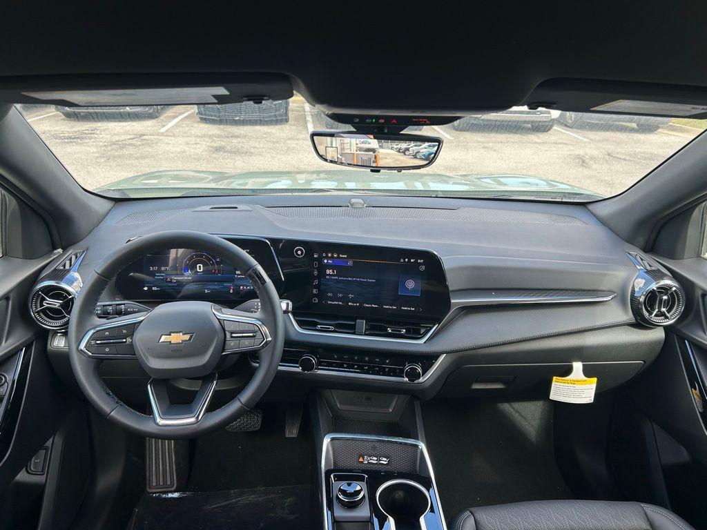 new 2026 Chevrolet Equinox car, priced at $33,490