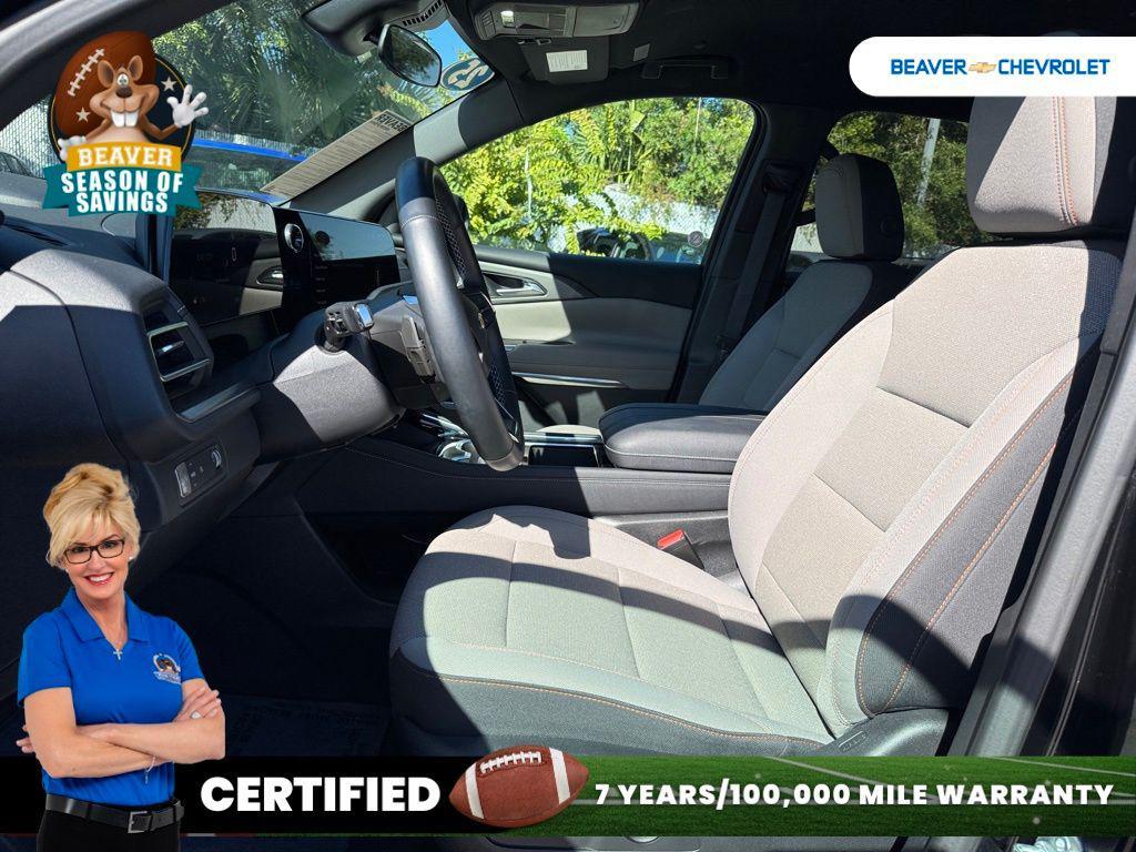 used 2025 Chevrolet Traverse car, priced at $38,728