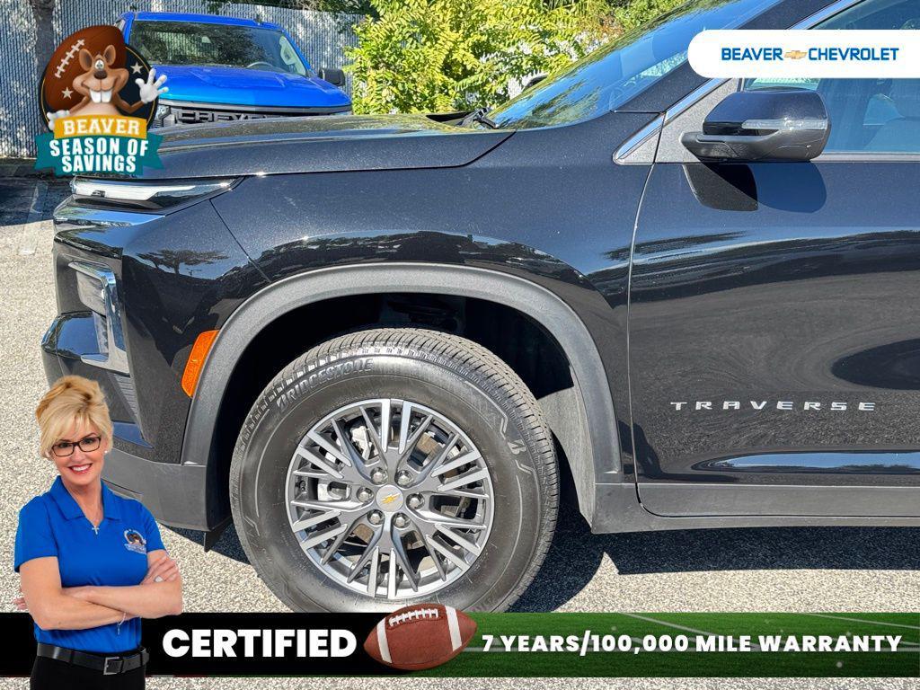 used 2025 Chevrolet Traverse car, priced at $38,728